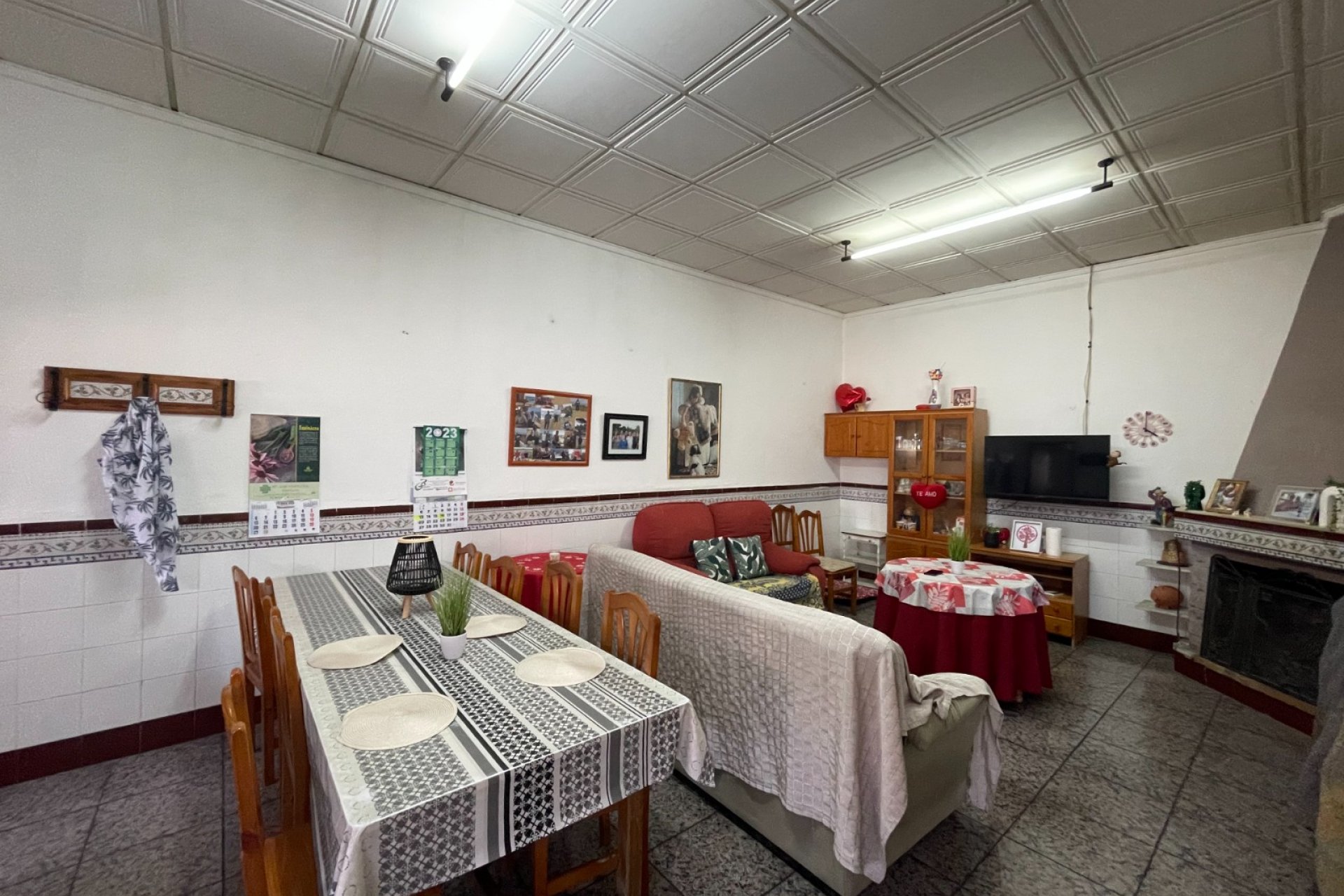 Reventa - Villa / Casa - San Miguel de Salinas - Pueblo