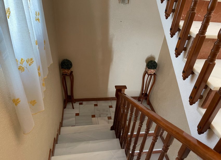 Reventa - Villa / Casa - San Miguel de Salinas - Pueblo