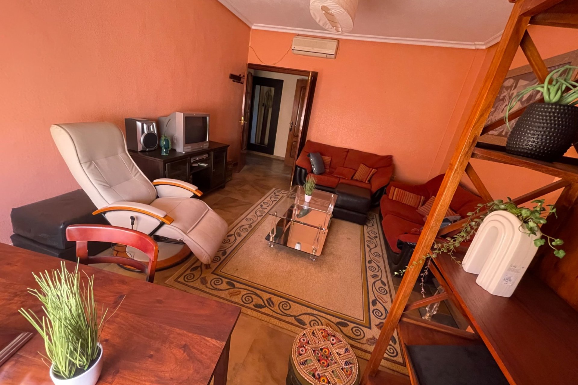 Reventa - Villa / Casa - San Miguel de Salinas - Pueblo