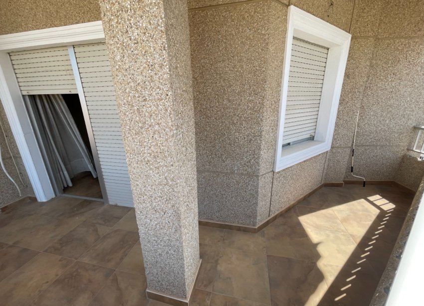 Reventa - Villa / Casa - San Miguel de Salinas - Pueblo