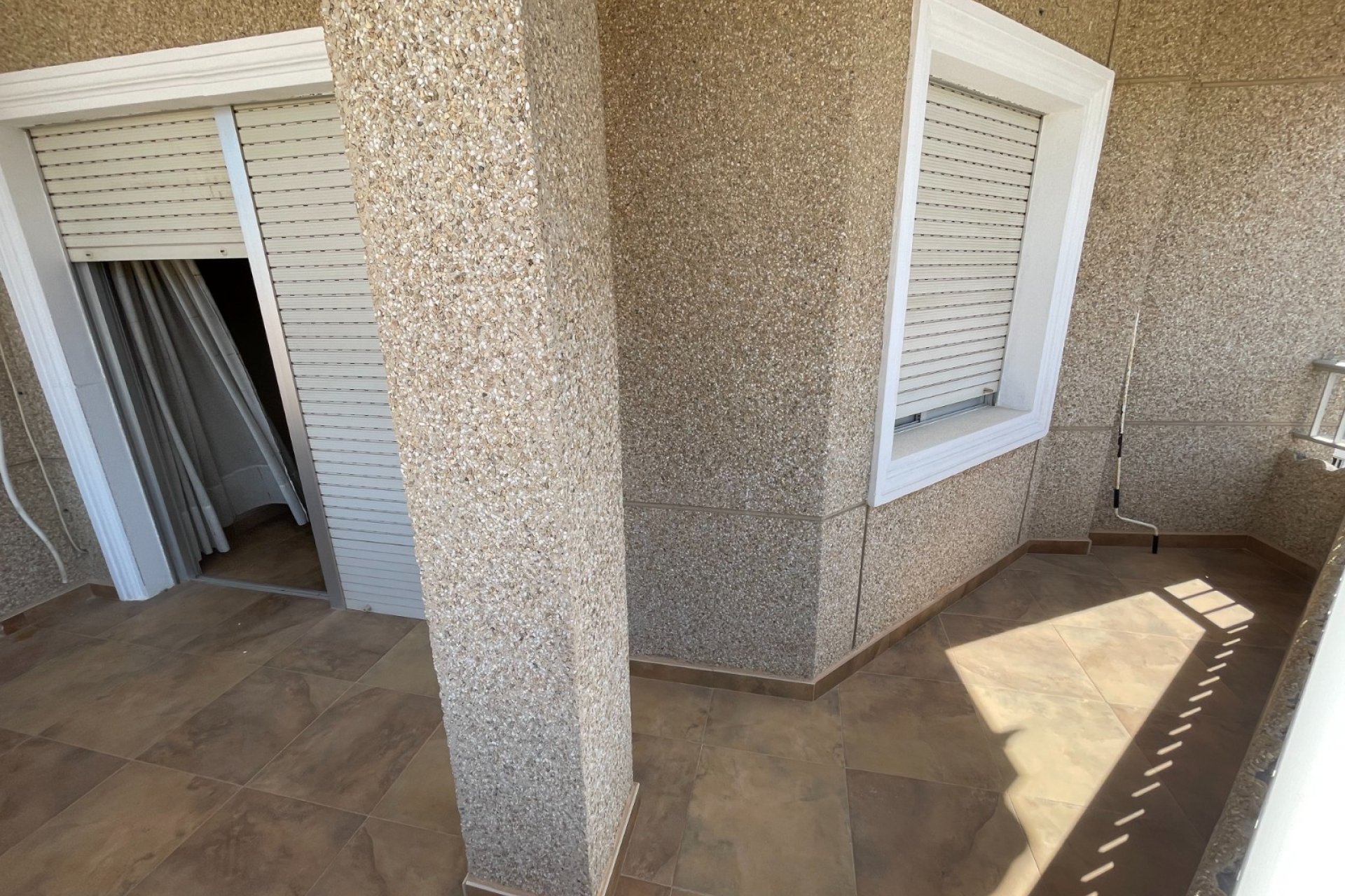 Reventa - Villa / Casa - San Miguel de Salinas - Pueblo