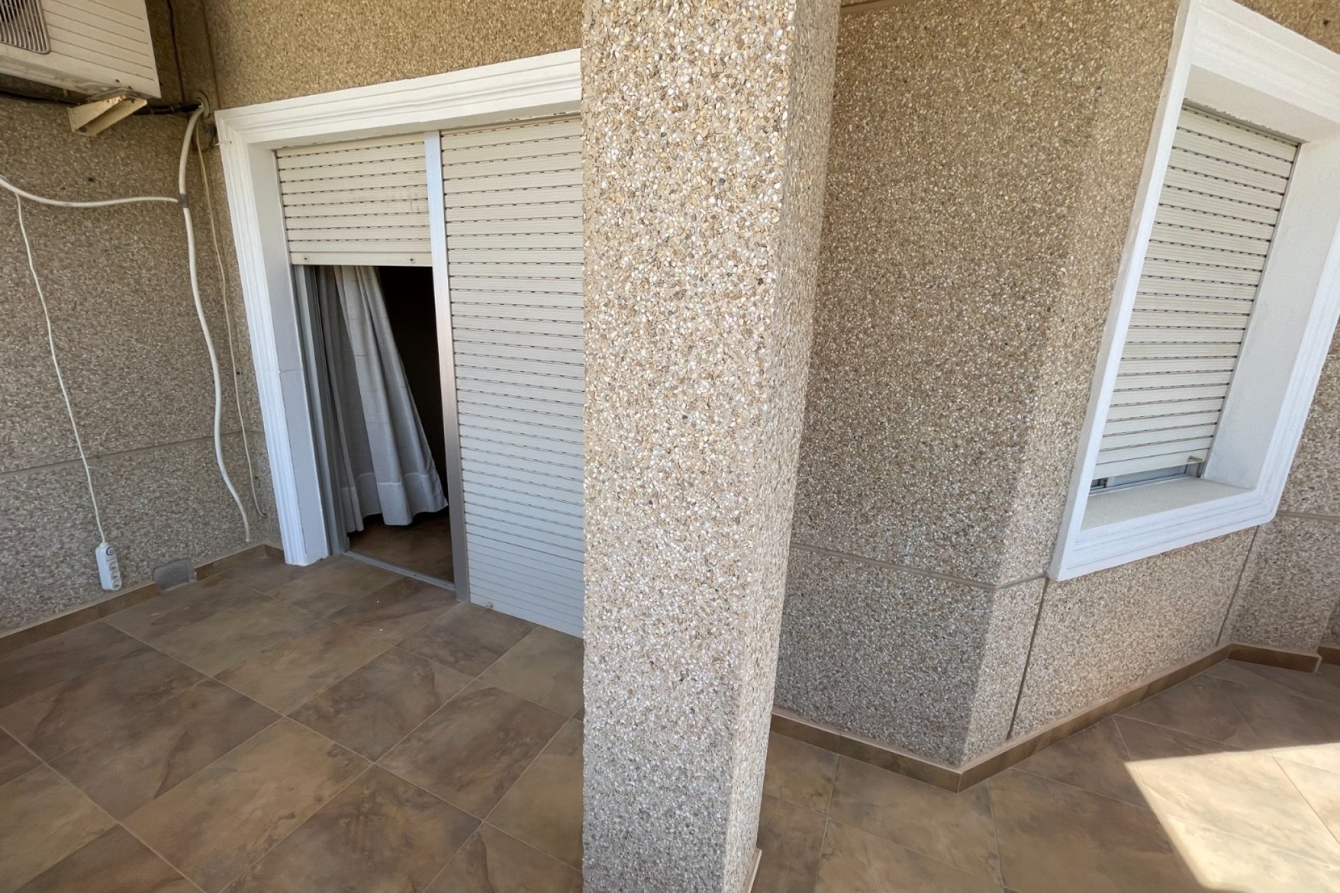 Reventa - Villa / Casa - San Miguel de Salinas - Pueblo