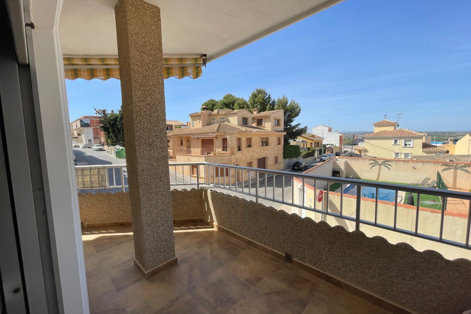 Reventa - Villa / Casa - San Miguel de Salinas - Pueblo