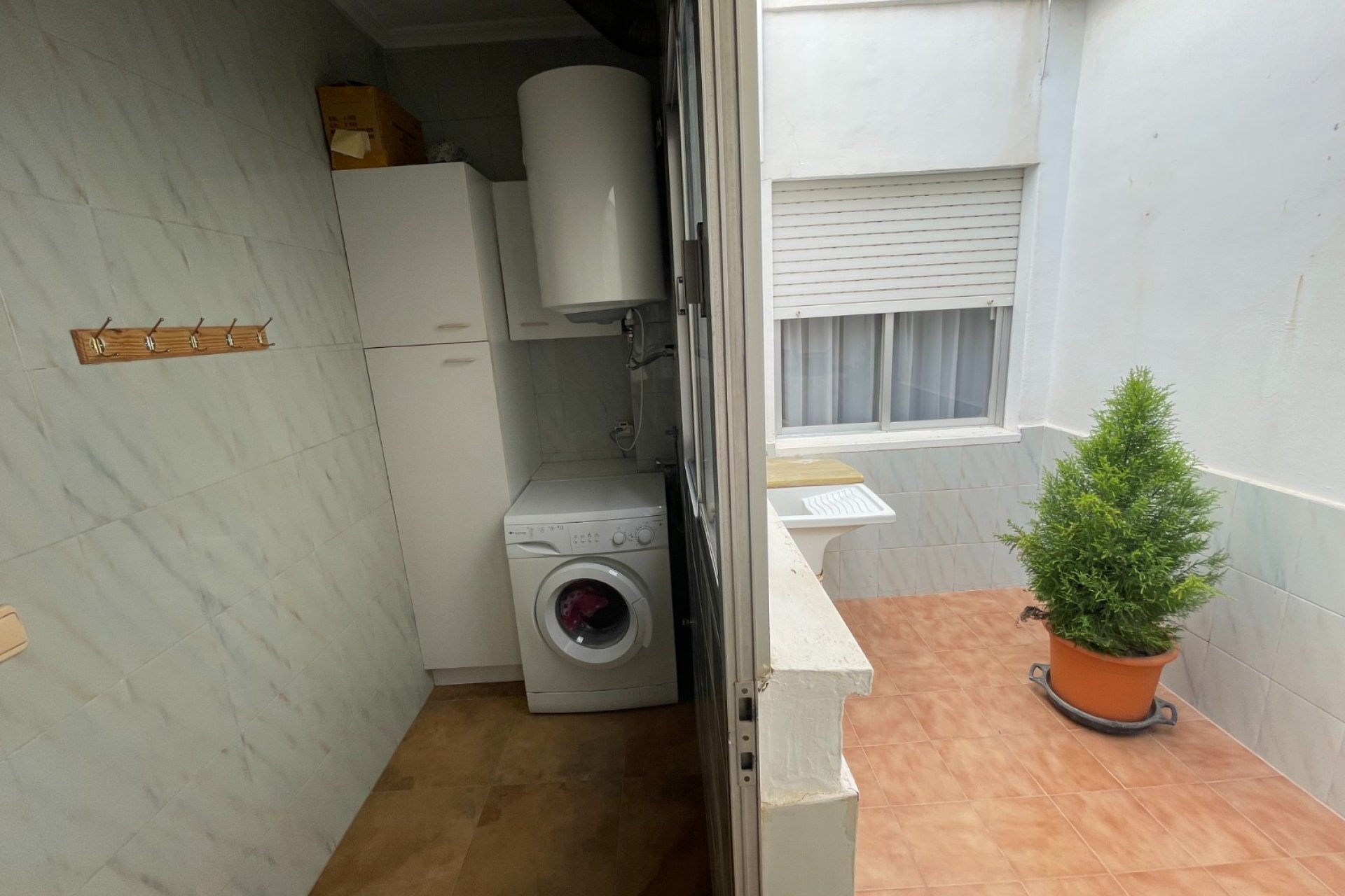 Reventa - Villa / Casa - San Miguel de Salinas - Pueblo