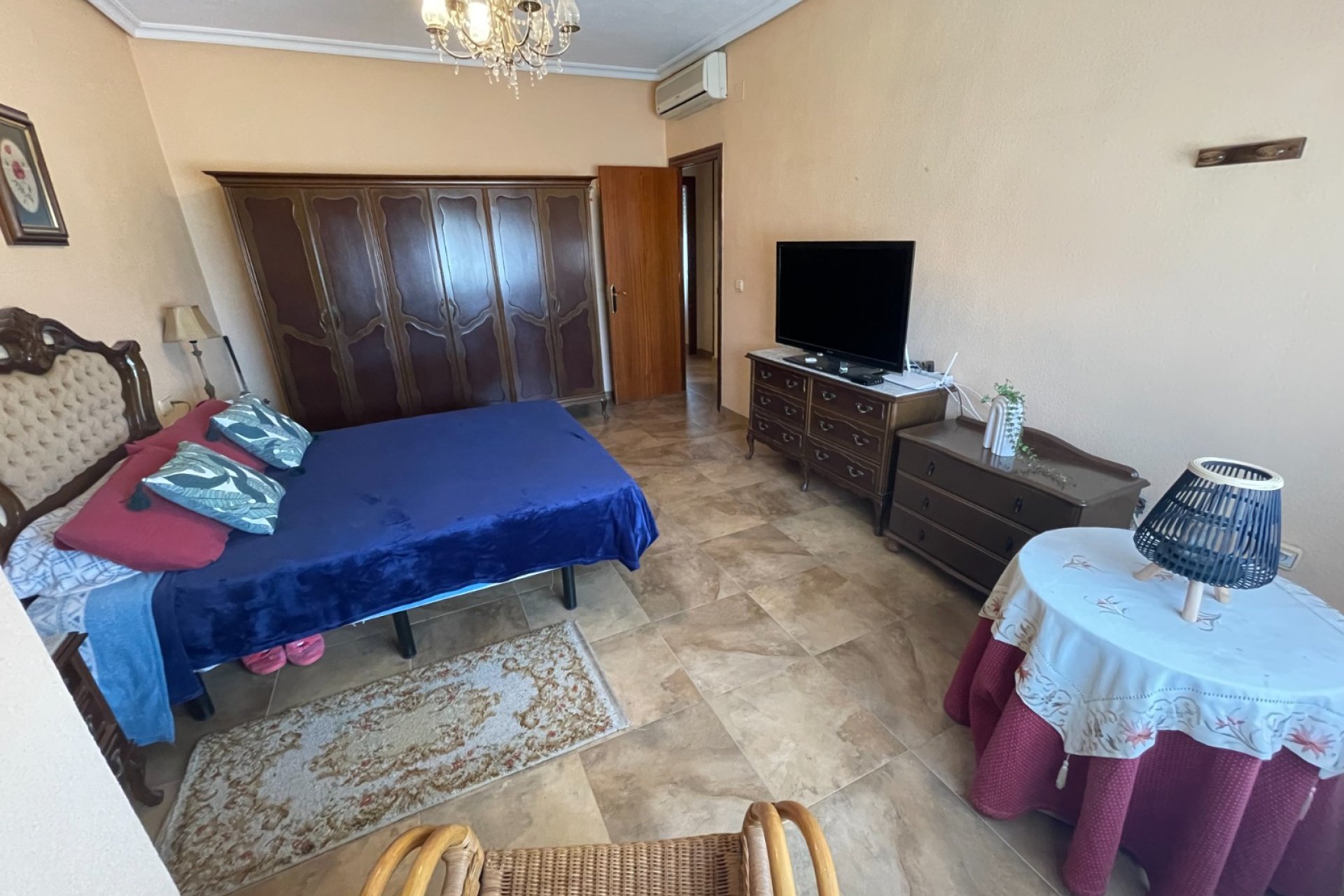 Reventa - Villa / Casa - San Miguel de Salinas - Pueblo