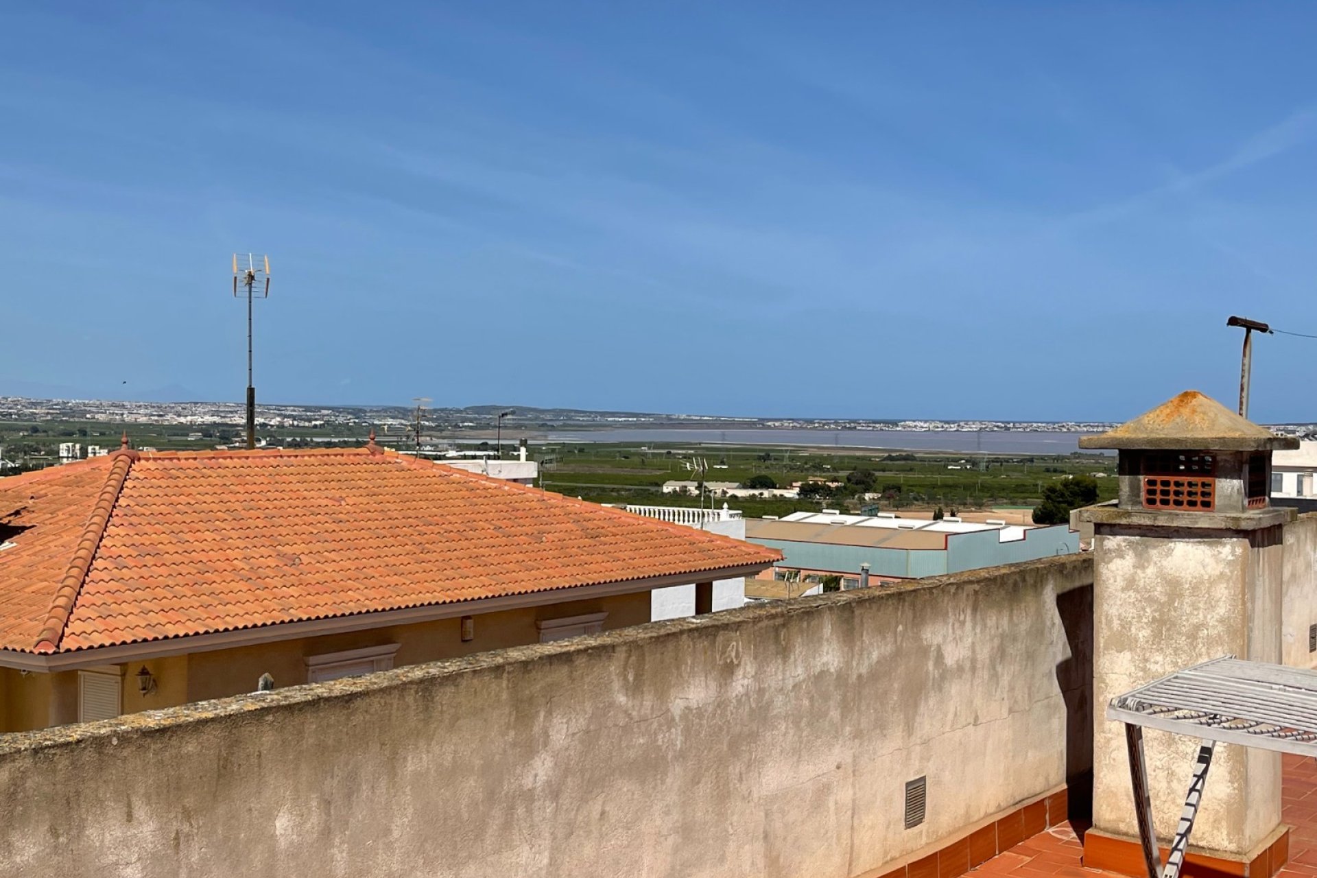 Reventa - Villa / Casa - San Miguel de Salinas - Pueblo