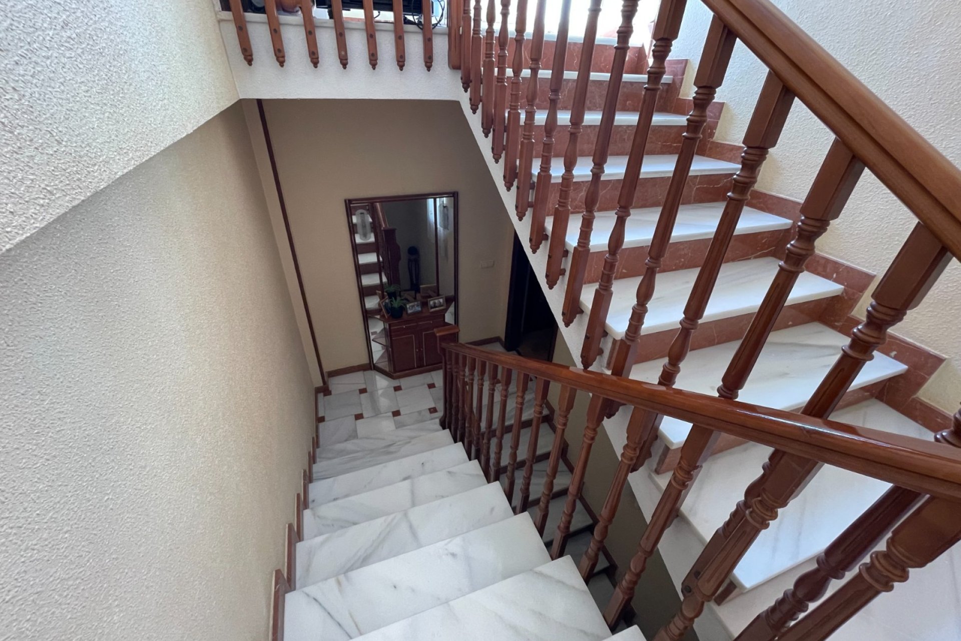 Reventa - Villa / Casa - San Miguel de Salinas - Pueblo