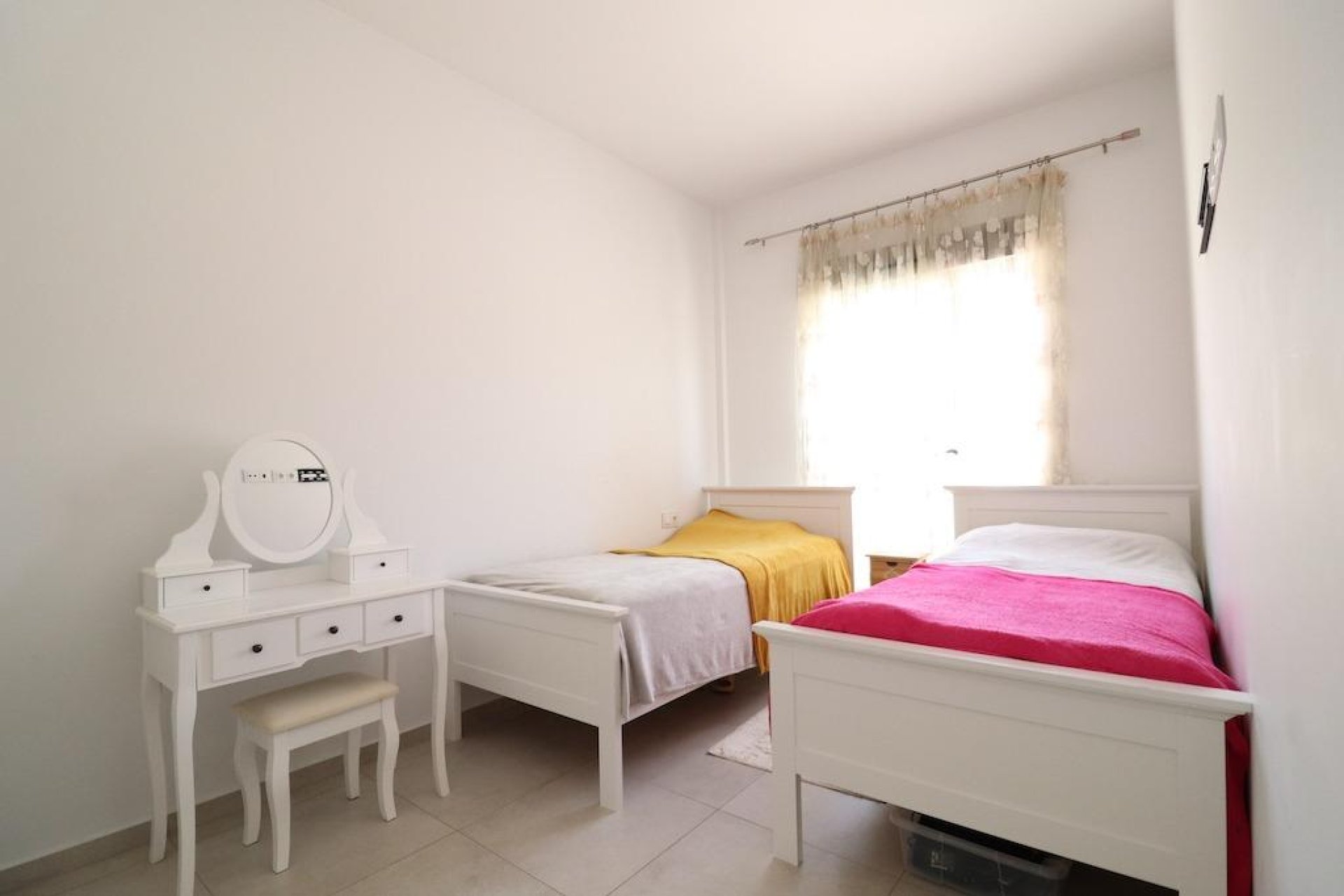 Reventa - Villa / Casa - San Miguel de Salinas - Urbanizaciones