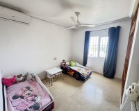 Reventa - Villa / Casa - San Miguel de Salinas