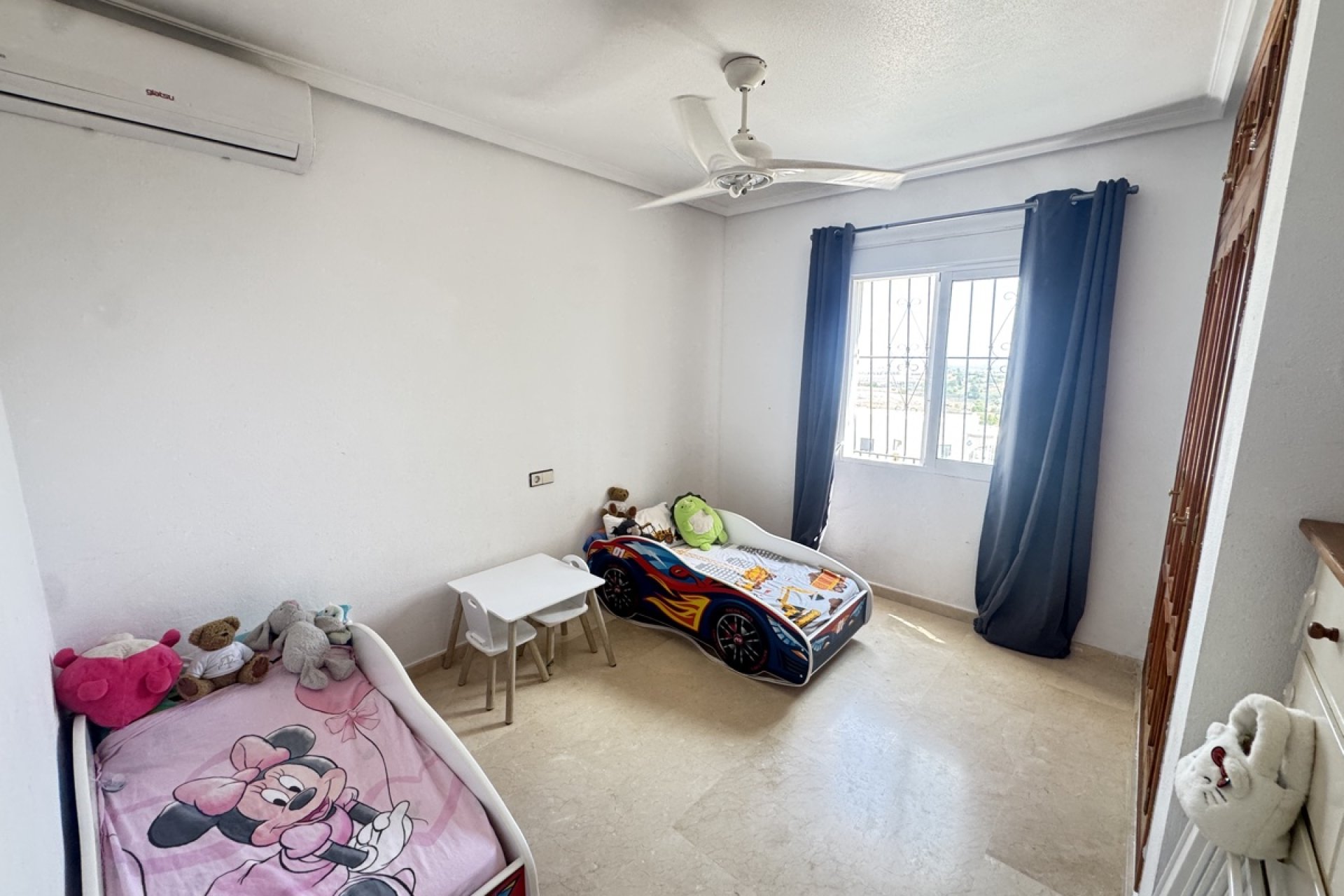 Reventa - Villa / Casa - San Miguel de Salinas