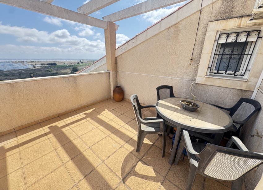 Reventa - Villa / Casa - San Miguel de Salinas