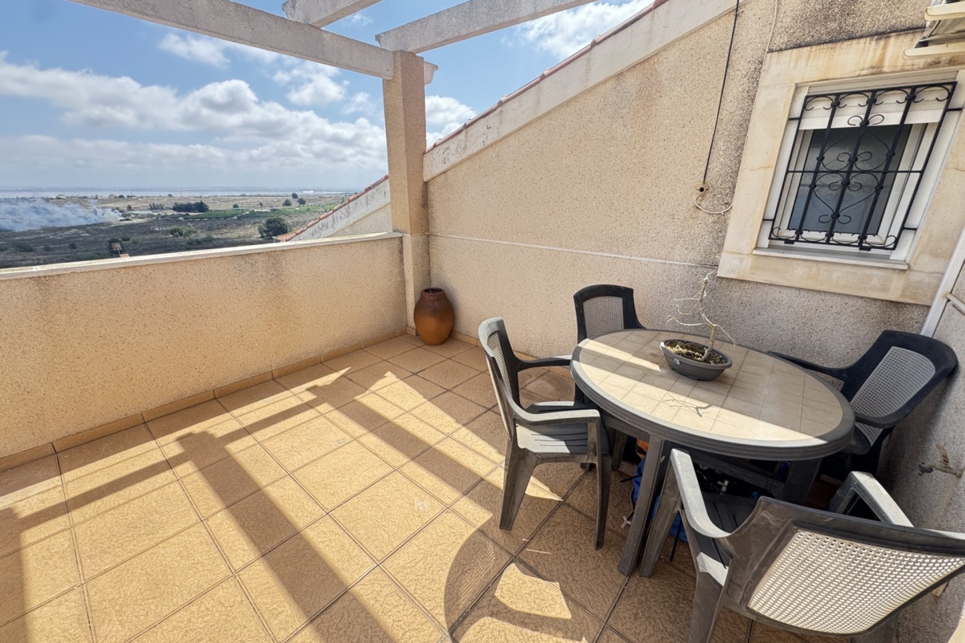 Reventa - Villa / Casa - San Miguel de Salinas