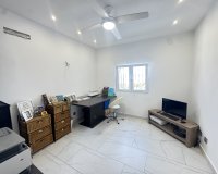 Reventa - Villa / Casa - San Miguel de Salinas