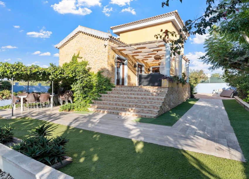 Reventa - Villa / Casa - Santa Pola - El Poble Llevanti