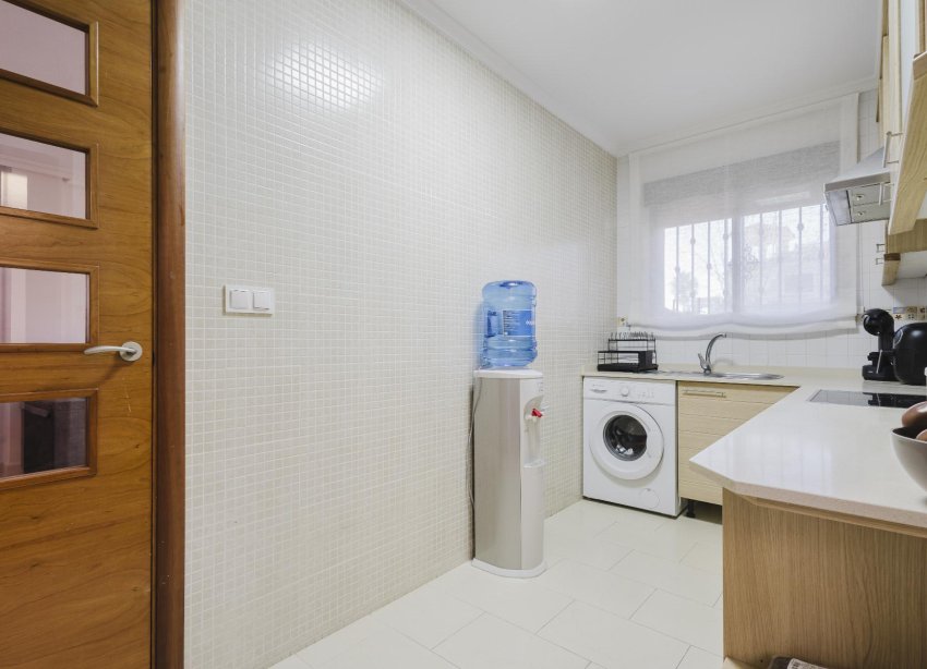 Reventa - Villa / Casa - Torrevieja - Aguas Nuevas