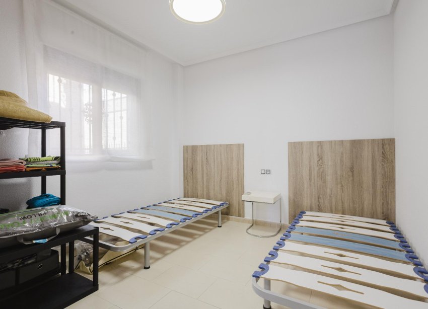 Reventa - Villa / Casa - Torrevieja - Aguas Nuevas
