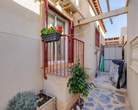 Reventa - Villa / Casa - Torrevieja - Aguas Nuevas
