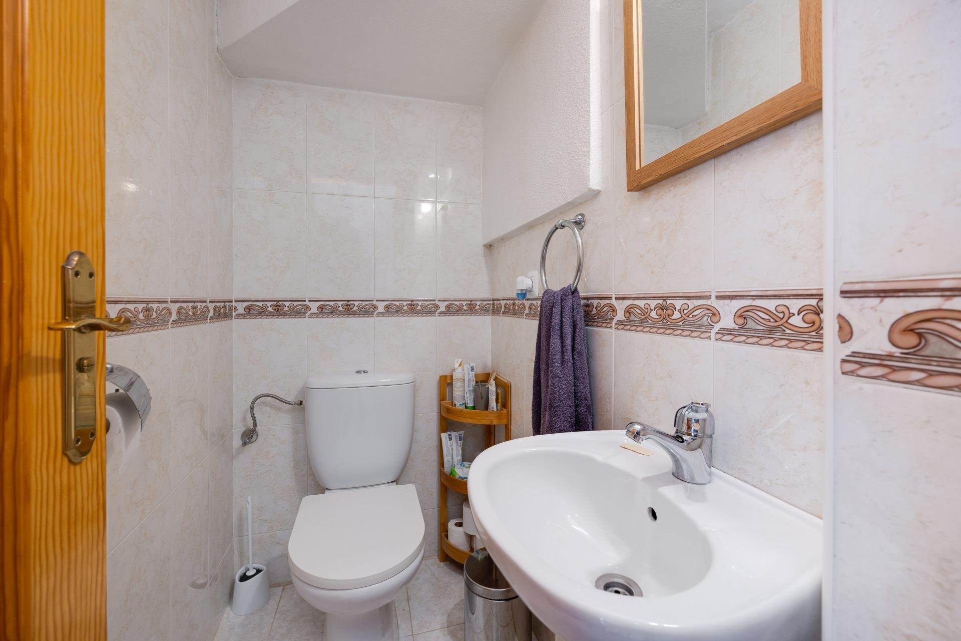 Reventa - Villa / Casa - Torrevieja - Aguas Nuevas