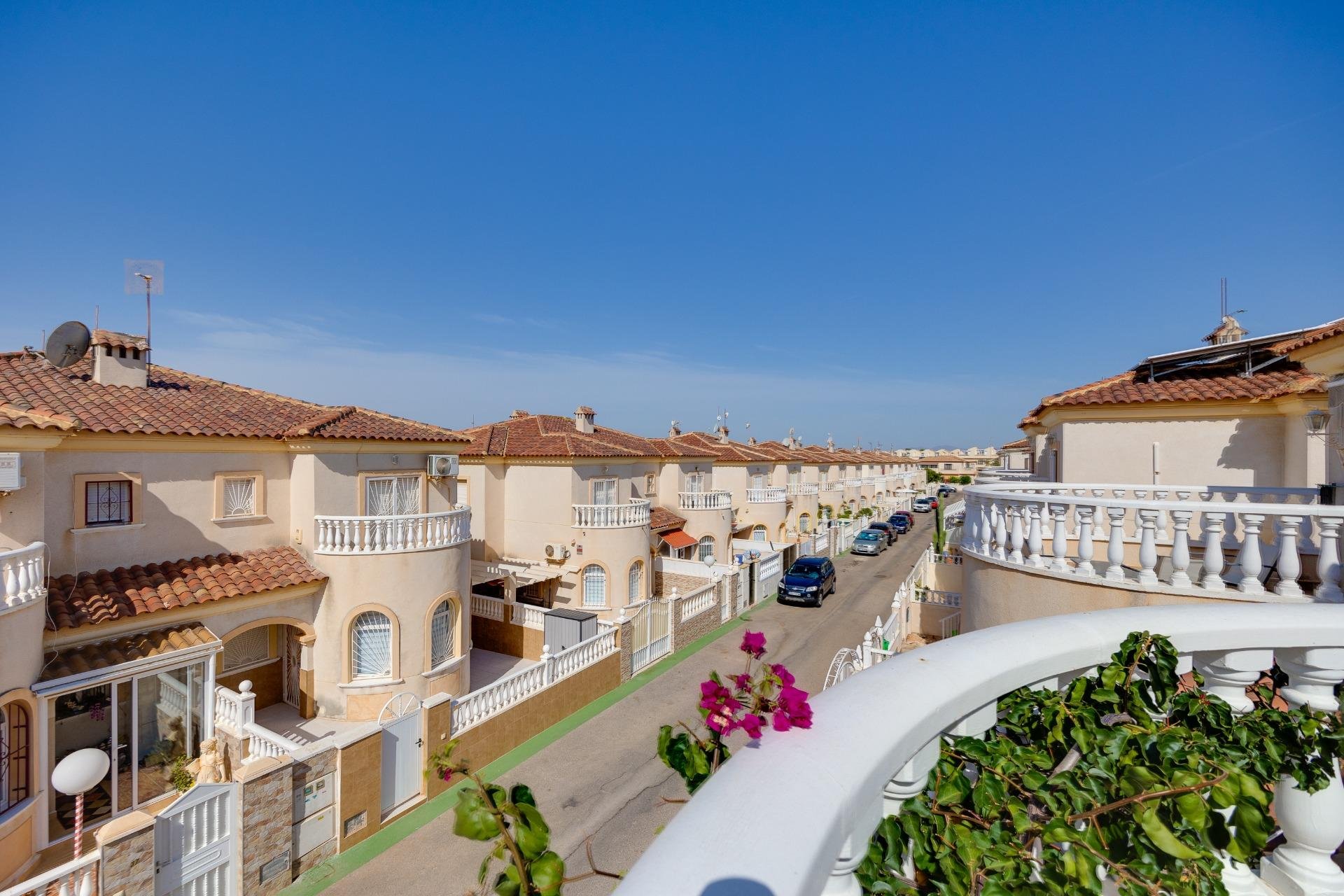 Reventa - Villa / Casa - Torrevieja - Aguas Nuevas