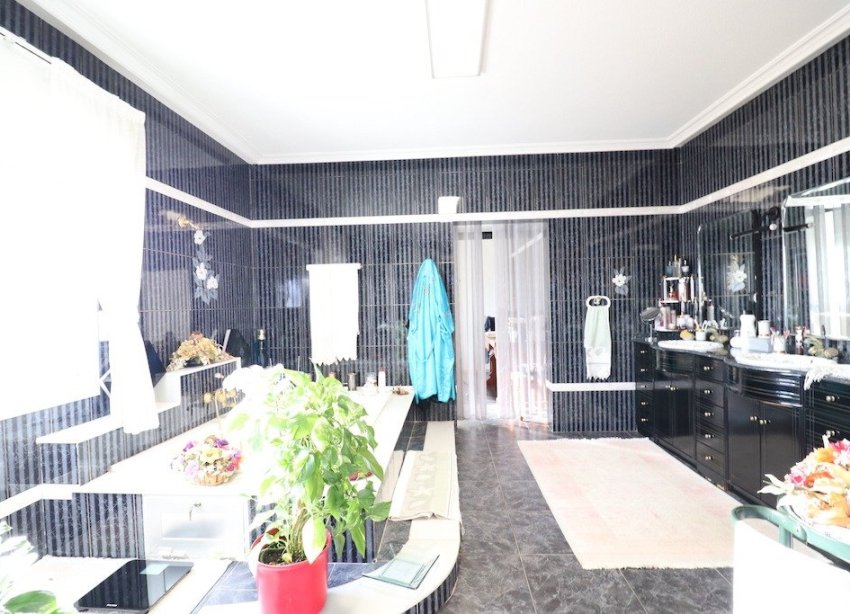Reventa - Villa / Casa - Torrevieja - El Chaparral