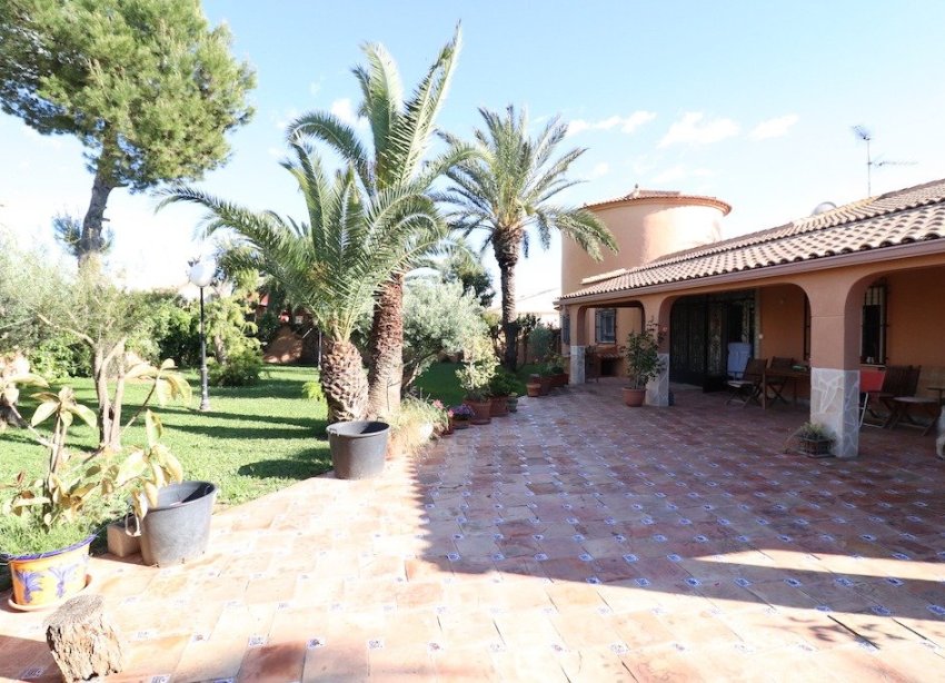 Reventa - Villa / Casa - Torrevieja - El Chaparral