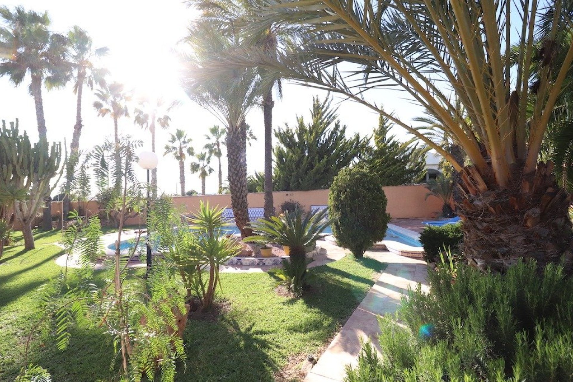 Reventa - Villa / Casa - Torrevieja - El Chaparral