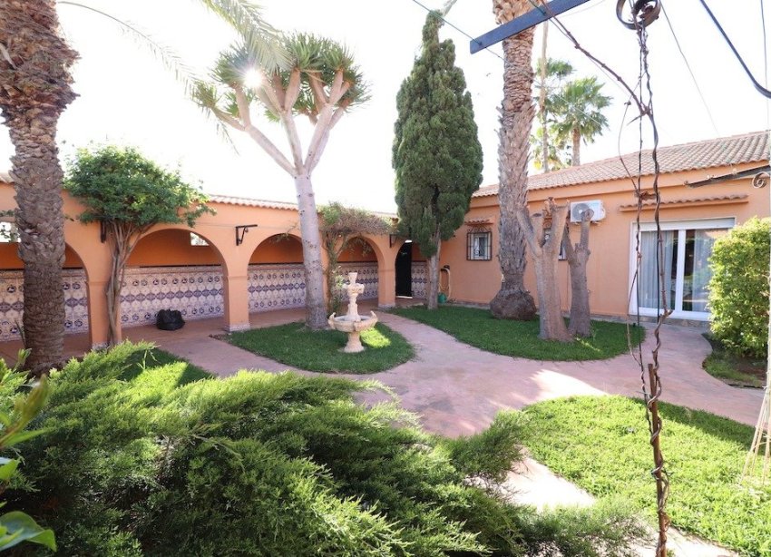 Reventa - Villa / Casa - Torrevieja - El Chaparral