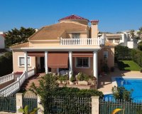 Reventa - Villa / Casa - Torrevieja - La Mata