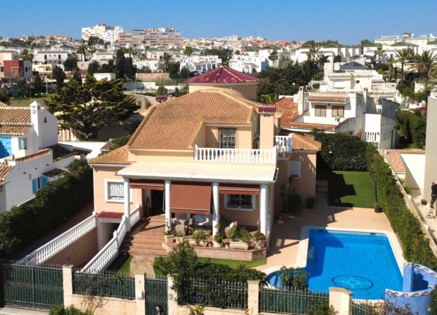 Reventa - Villa / Casa - Torrevieja - La Mata