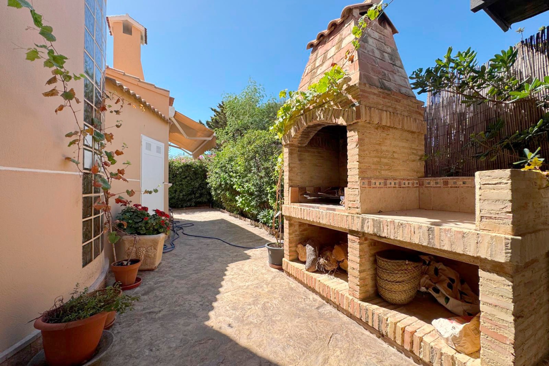 Reventa - Villa / Casa - Torrevieja - La Mata