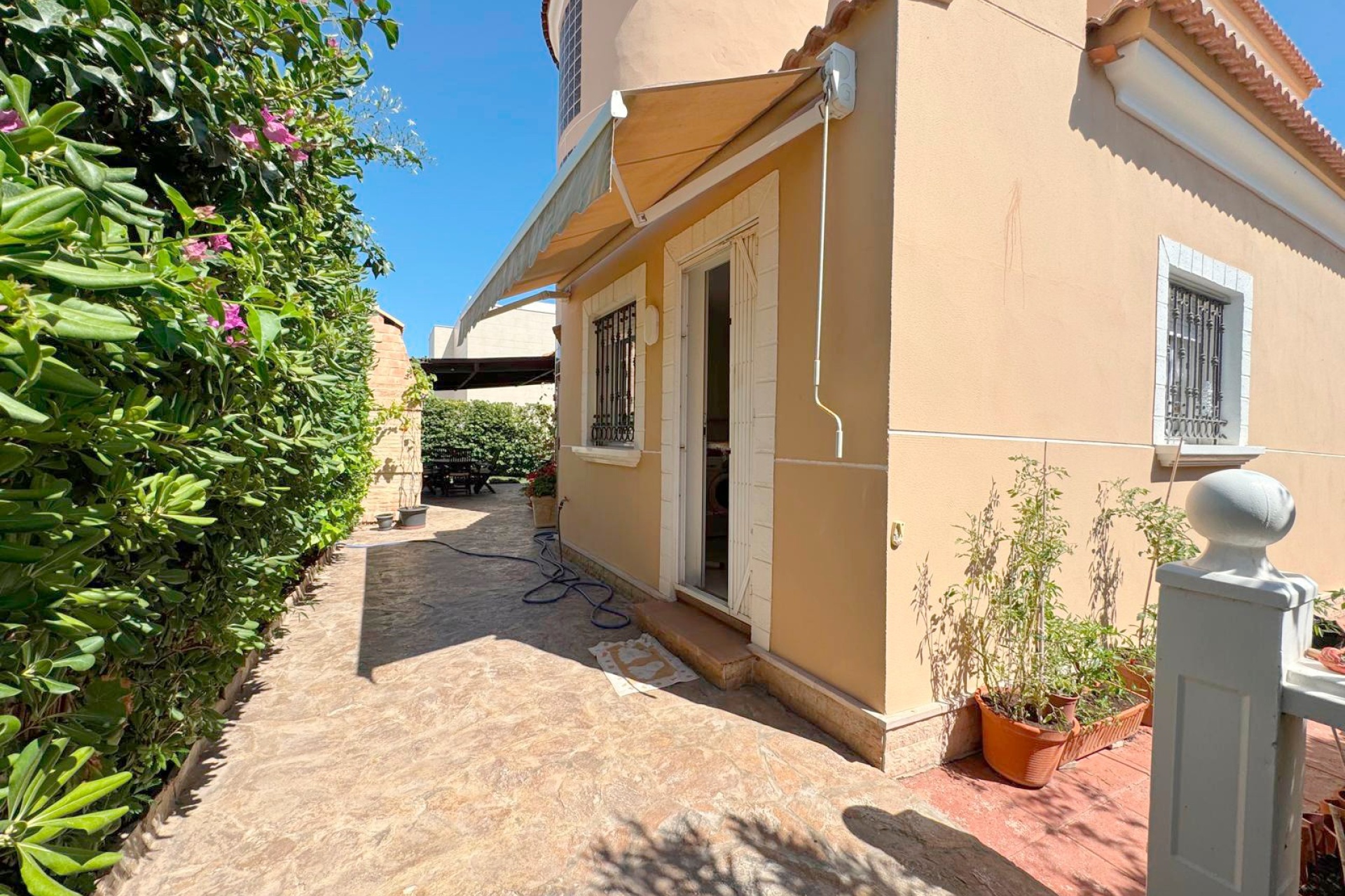 Reventa - Villa / Casa - Torrevieja - La Mata