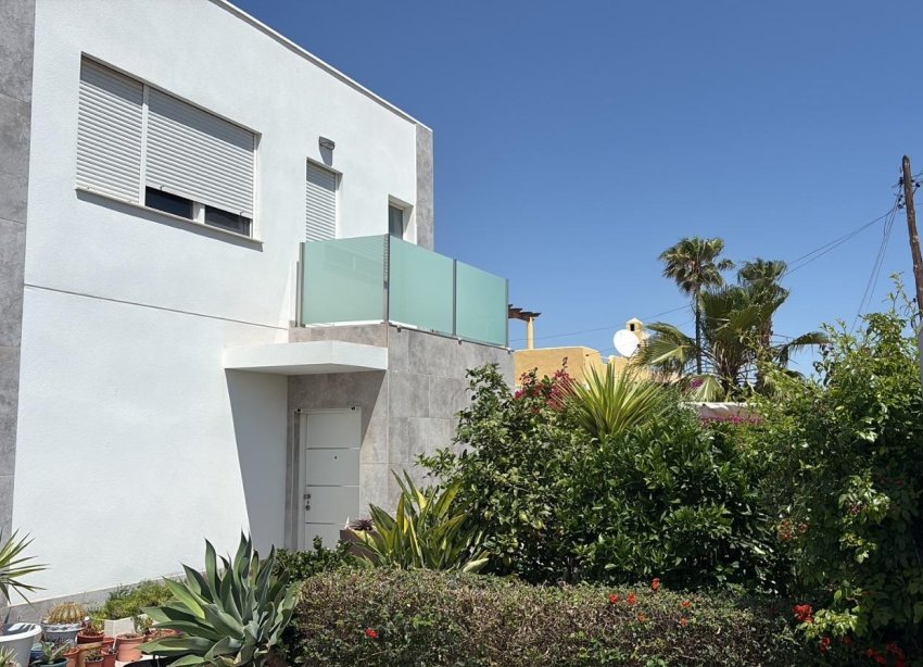 Reventa - Villa / Casa - Torrevieja - La Siesta