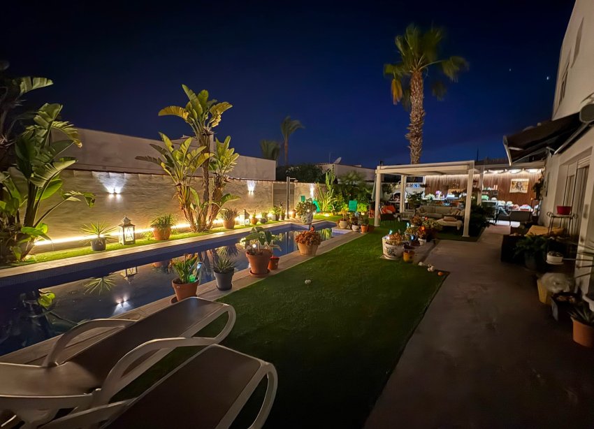 Reventa - Villa / Casa - Torrevieja - La Siesta