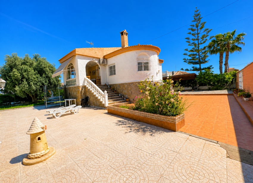 Reventa - Villa / Casa - Torrevieja - La Siesta