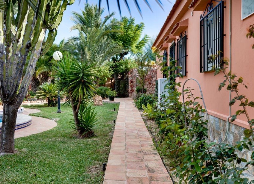 Reventa - Villa / Casa - Torrevieja - La Siesta