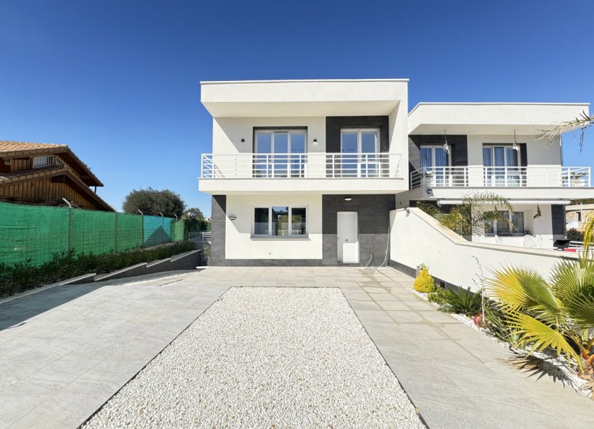 Reventa - Villa / Casa - Torrevieja - Los Balcones
