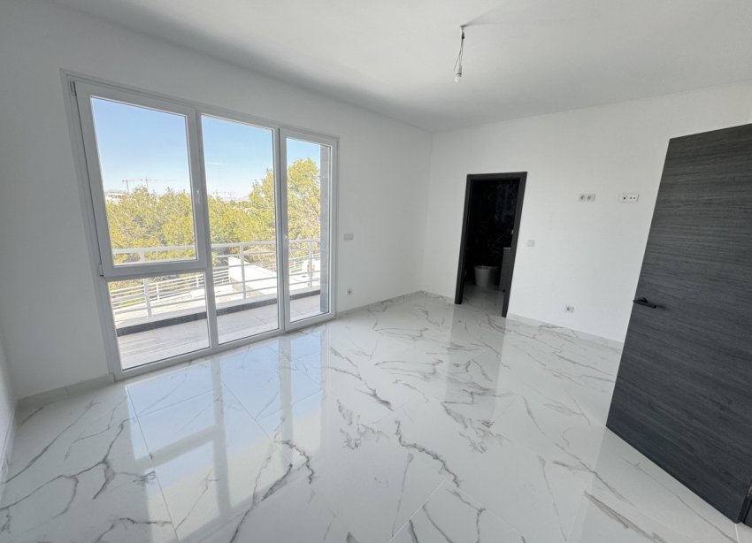 Reventa - Villa / Casa - Torrevieja - Los Balcones