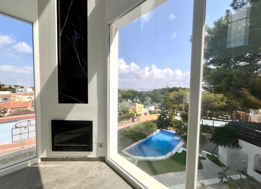 Reventa - Villa / Casa - Torrevieja - Los Balcones