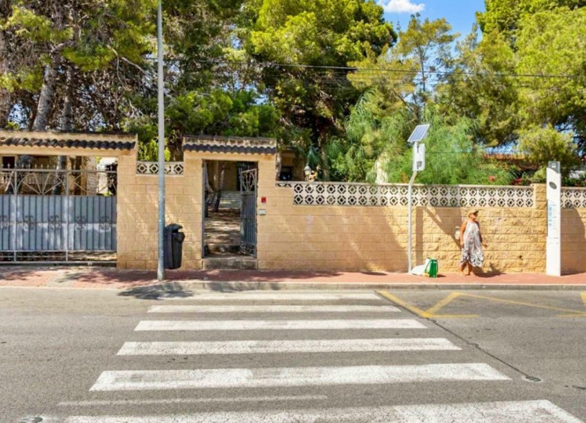 Reventa - Villa / Casa - Torrevieja - Los Balcones