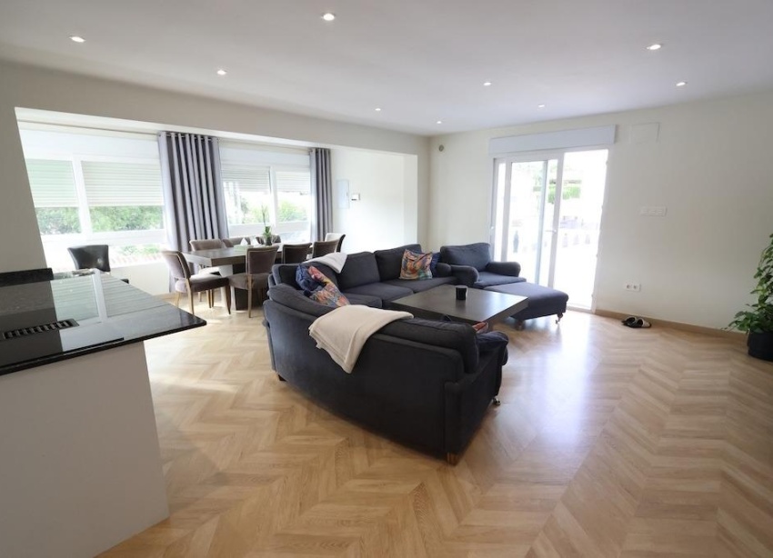 Reventa - Villa / Casa - Torrevieja - Los Balcones