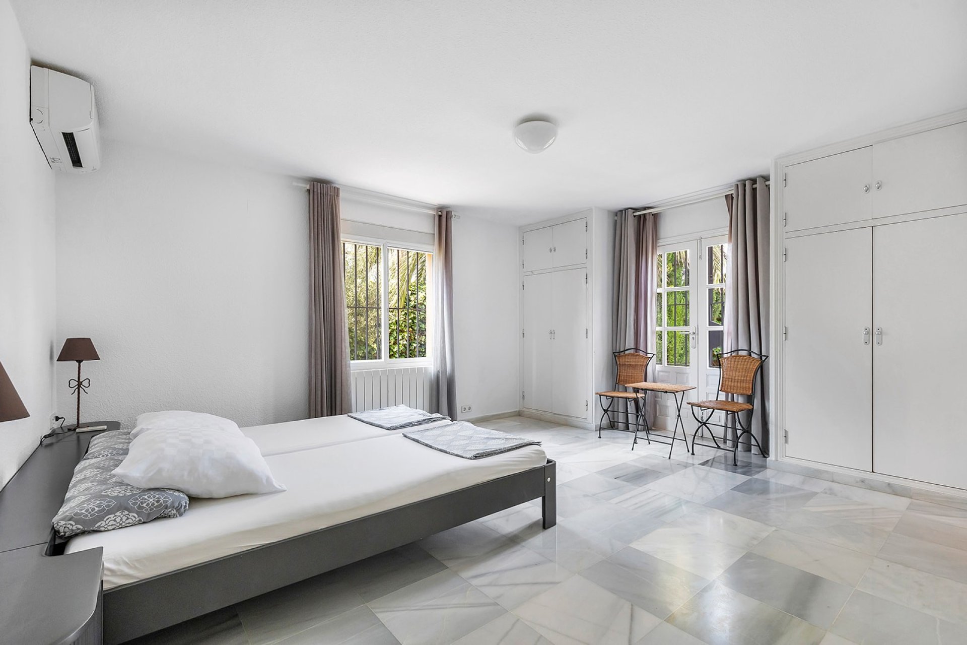 Reventa - Villa / Casa - Torrevieja - Playa de los Locos