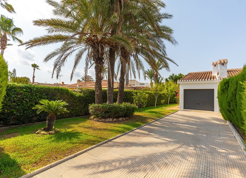 Reventa - Villa / Casa - Torrevieja - Playa de los Locos