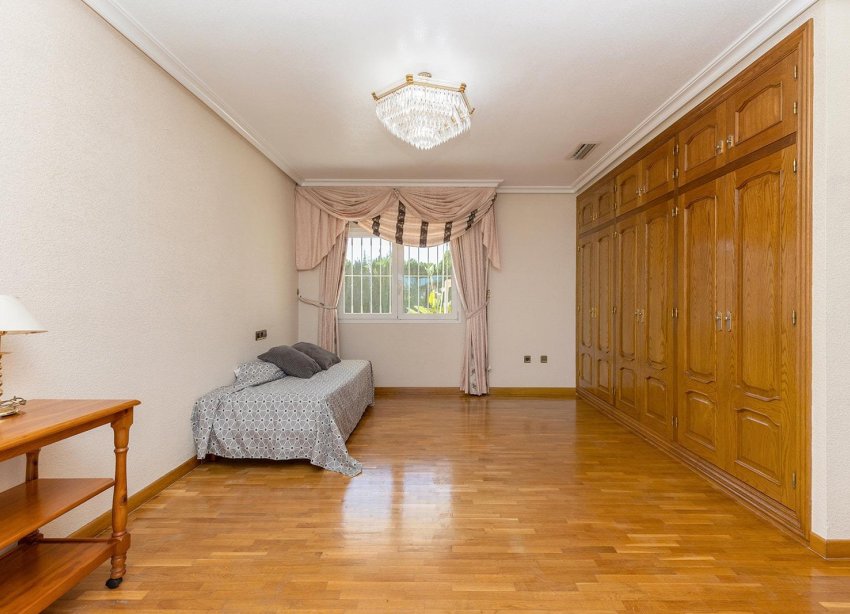 Reventa - Villa / Casa - Torrevieja - Torreta florida