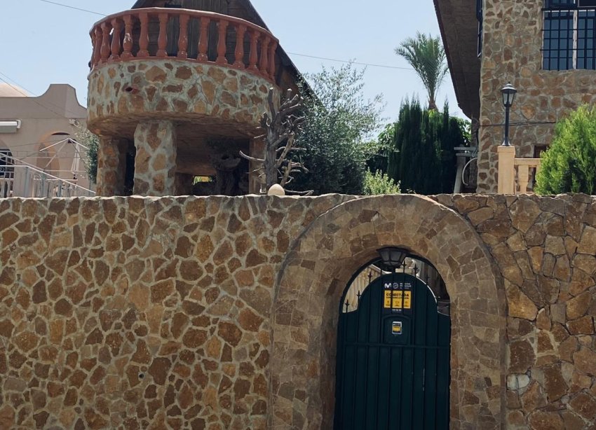Reventa - Villa / Casa - Torrevieja