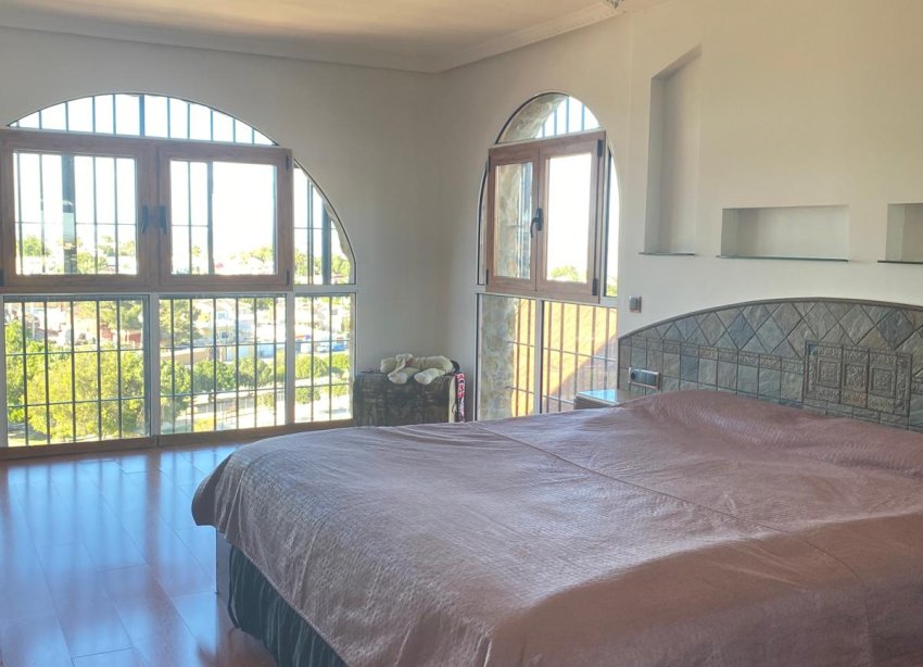 Reventa - Villa / Casa - Torrevieja