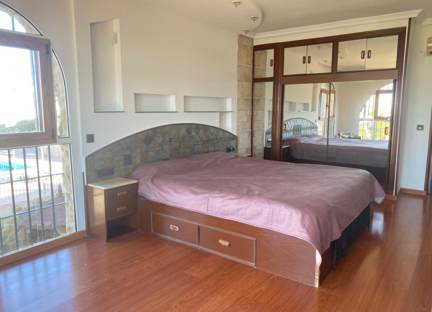 Reventa - Villa / Casa - Torrevieja