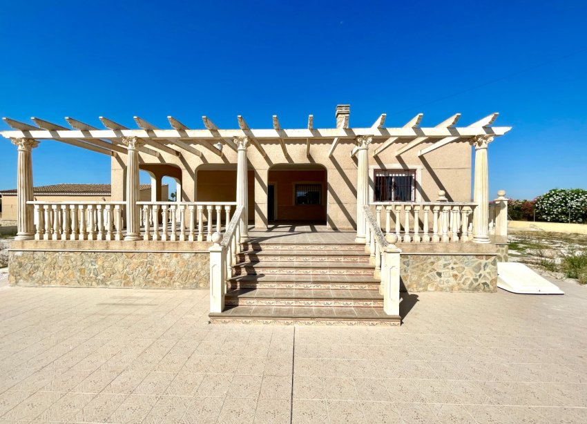Reventa - Villa - Catral