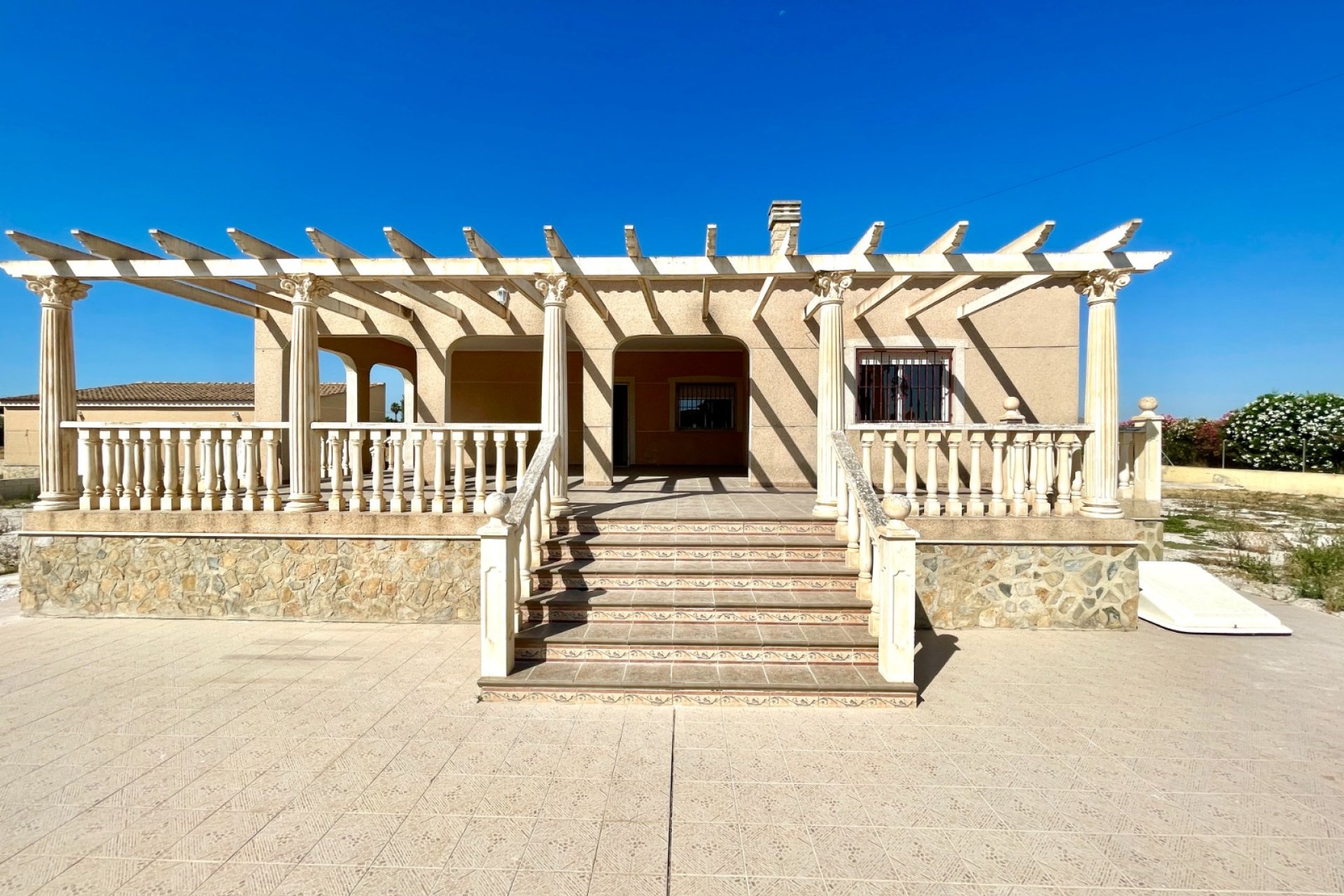 Reventa - Villa - Catral