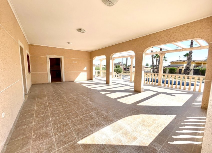 Reventa - Villa - Catral