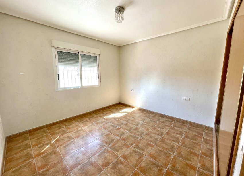 Reventa - Villa - Catral